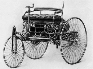 gottlieb daimler first car