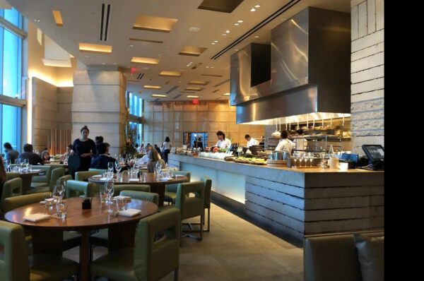 Take your wheels Out: Top 5 Restaurants in Miami
