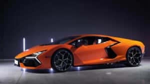 Lamborghini Revuelto