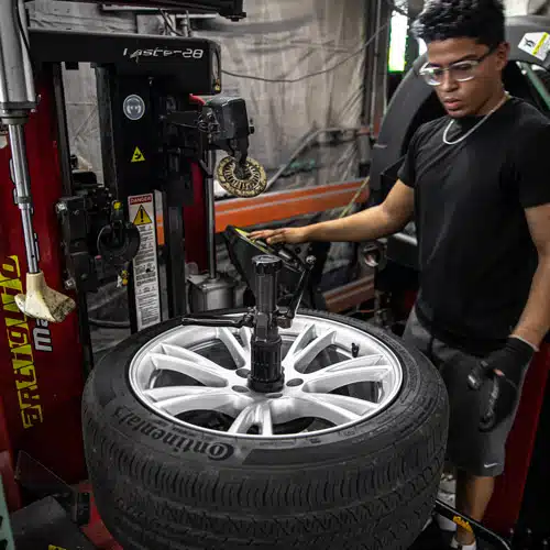 Wheels Doctor Rims Repaired in Miami Florida rim repair