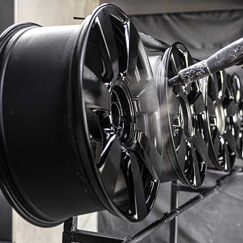 Paint Rims Black Professionally Exploring the Pros and Cons